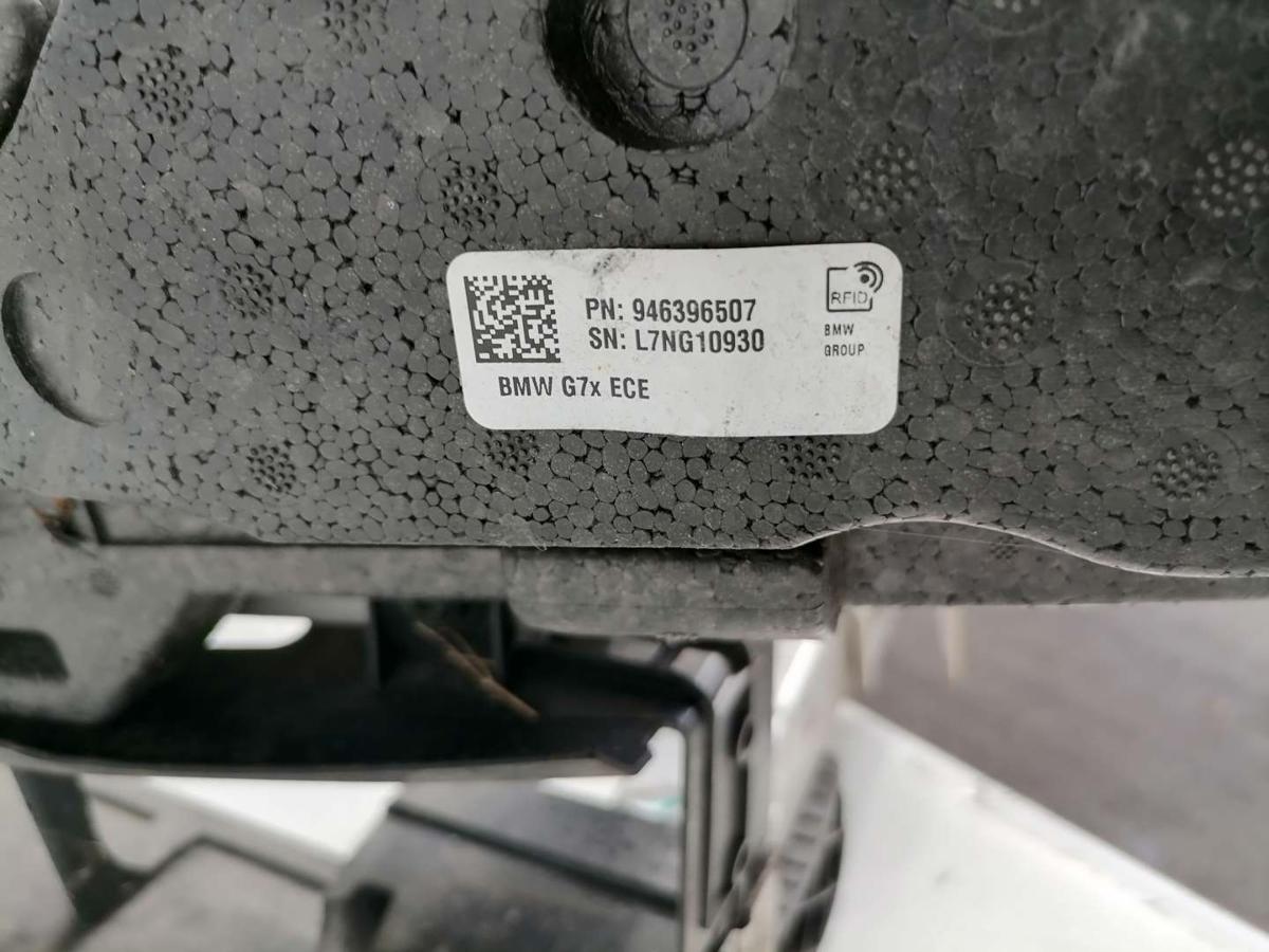 BMW 7er G70 original Träger Qerträger Stoßstange Stossfänger vorn Fronmittelteil Bj.2022 BMW 7er G70 original Träger Qerträger Stoßstange Stossfänger vorn Fronmittelteil Bj.2022